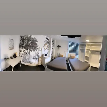 La D'hotes 2 باستونيا